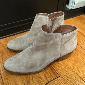Sam Edelman zip booties - size 9